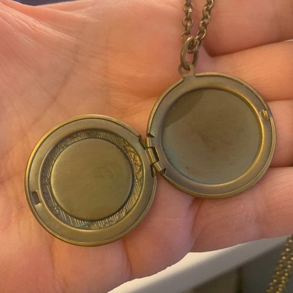 Pride Locket - Picture 2 of 2